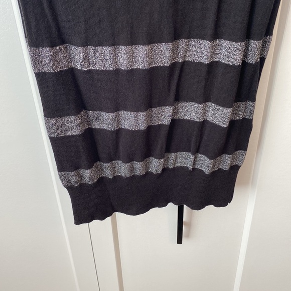 ✨ANY 2 FOR 15 ANY 3 FOR 20✨- Long Sleeve Black and Silver Striped Knit Dress - Picture 2 of 8